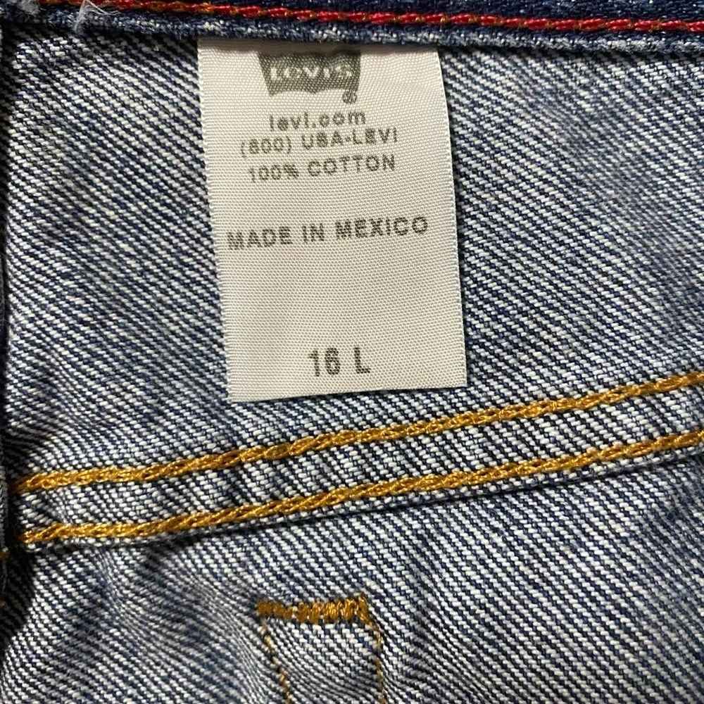 Y2K Levi’s 550 VTG relaxed fit jeans - Picture 3 of 6